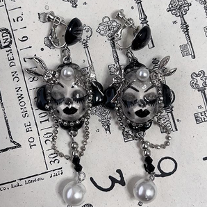 23 Tongsheng Gothic Doll Stud Earrings