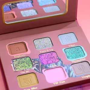 SheenEffect X NIKESANSAN Dream Love Chameleon Eyeshadow Palette