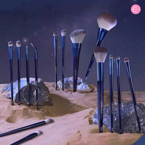 AMORTALS Galaxy Voyage Contour Brush