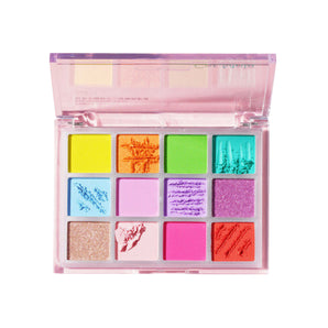 palette de fards à paupières – produit présenté ouvert