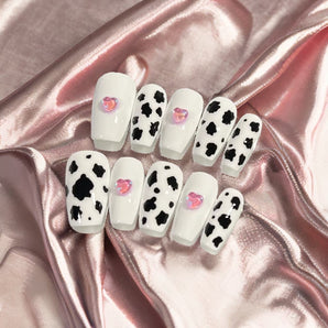 Whimsical Pink Delight – Handbemalter Press-On-Nagel